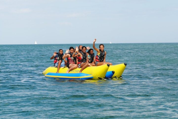 a small boat in a body of water